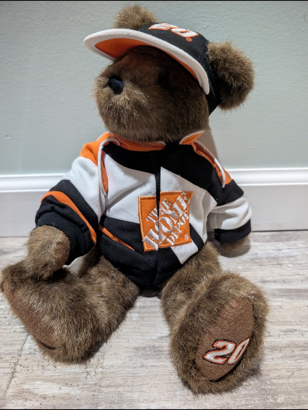 Boyds Bear Collection (Nascar #20)